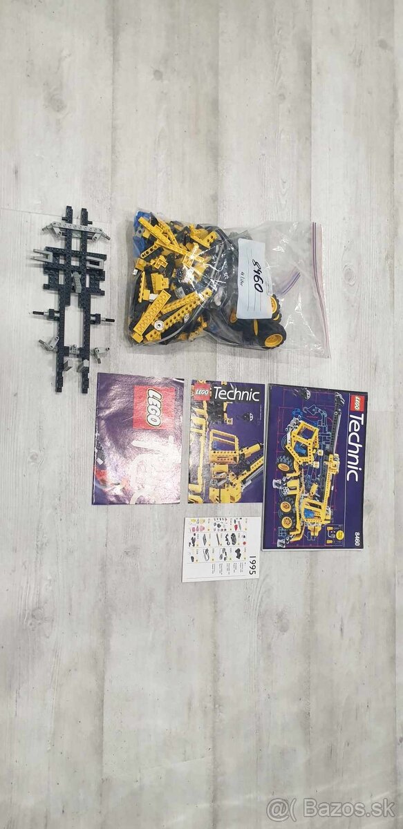 LEGO 8460 TECHNIC Pneumatic Crane Truck