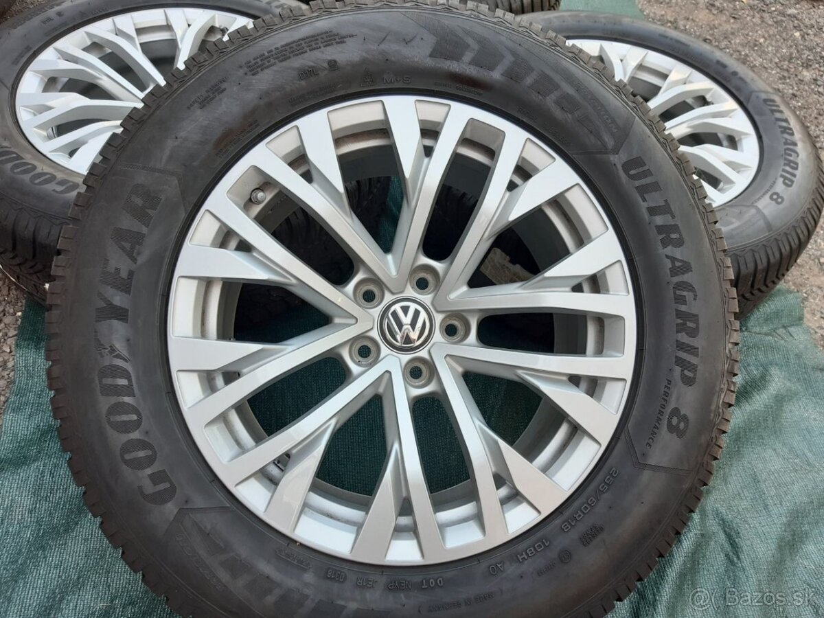 Zimní kola Volkswagen Touareg 3 R18 Goodyear