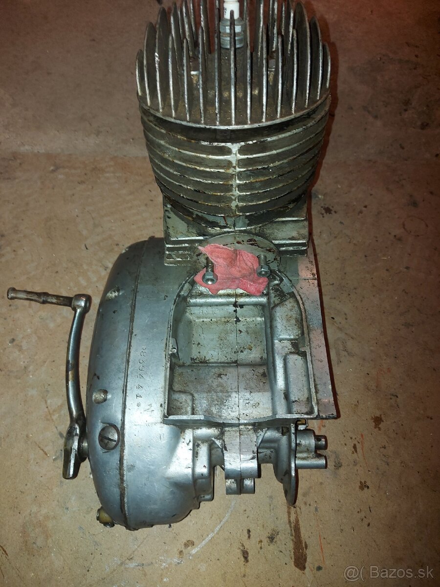 Motor jawa 175 356