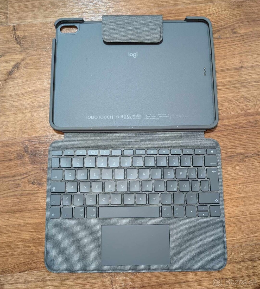 púzdro Logitech Folio pre iPad Pro s klávesnicou