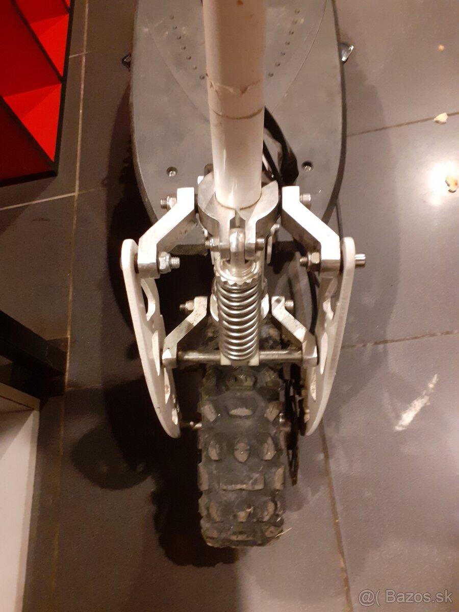 Nitro scooter
