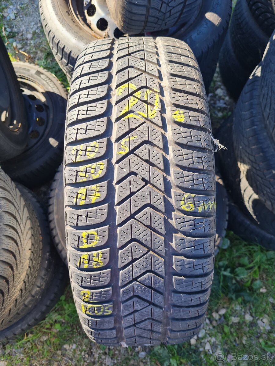 Zimná 205/50 R17  Pirelli