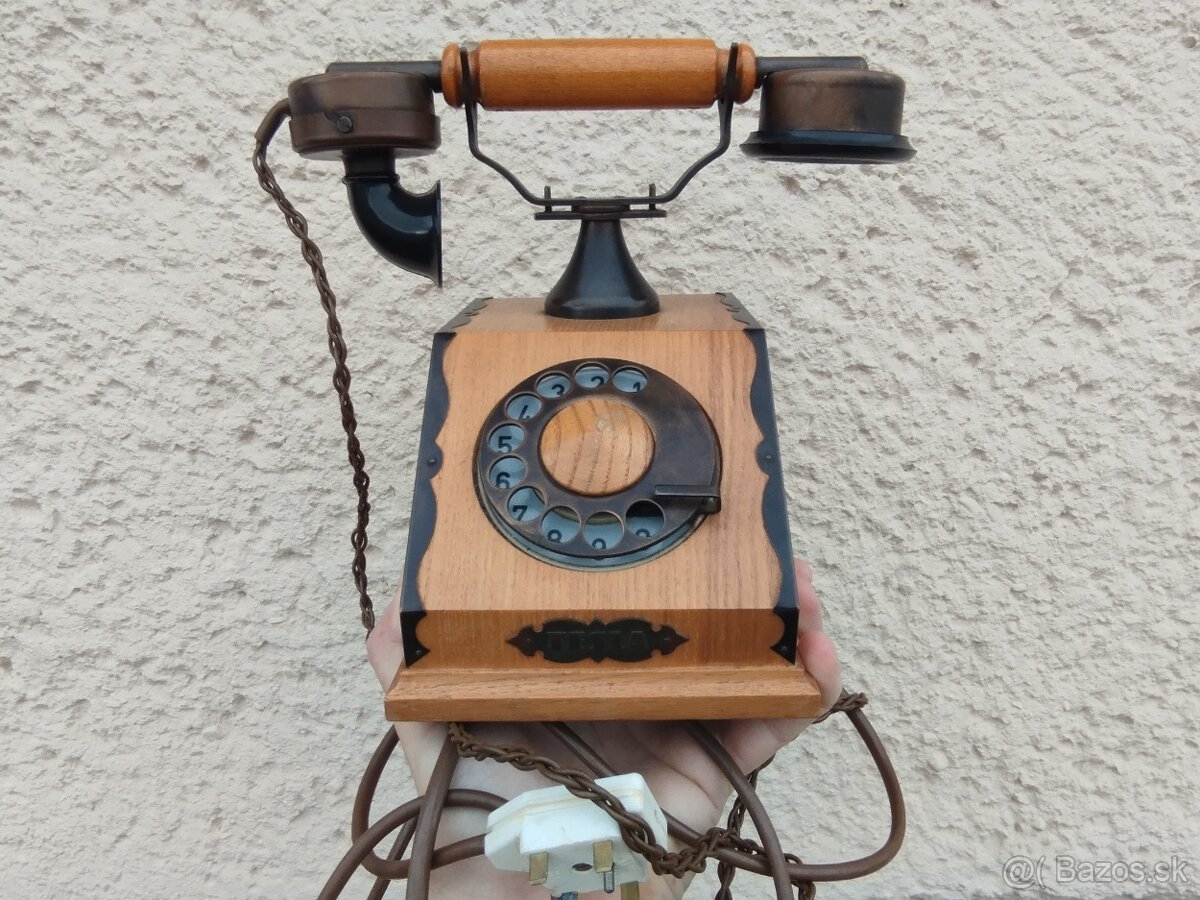 Starý telefon TESLA typ CS20, rok 1980 PRERPAVA IBA 4,5EUR