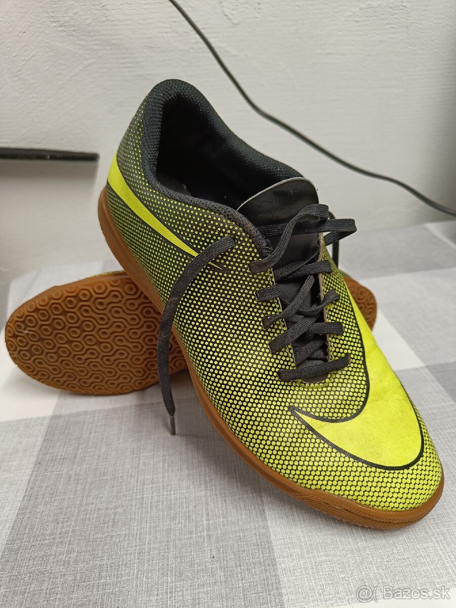 Detské kopačky Nike EUR42 26.5cm