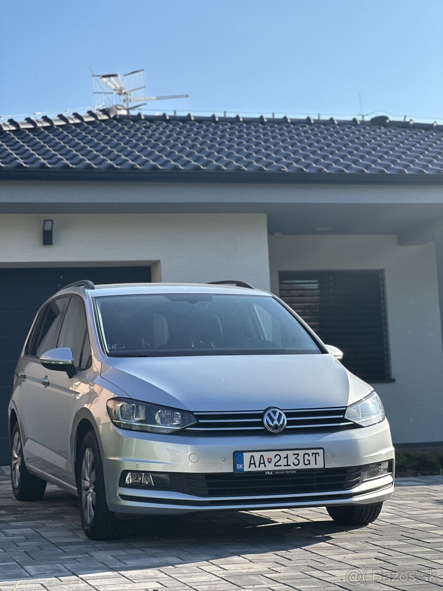 VOLKSWAGEN TOURAN DSG