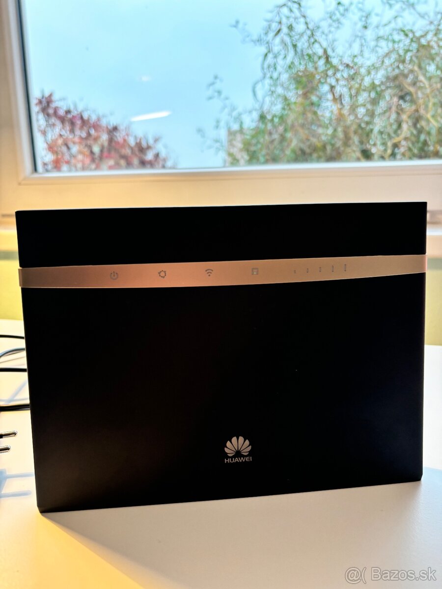 Huawei B525s 23 wifi router black,gold