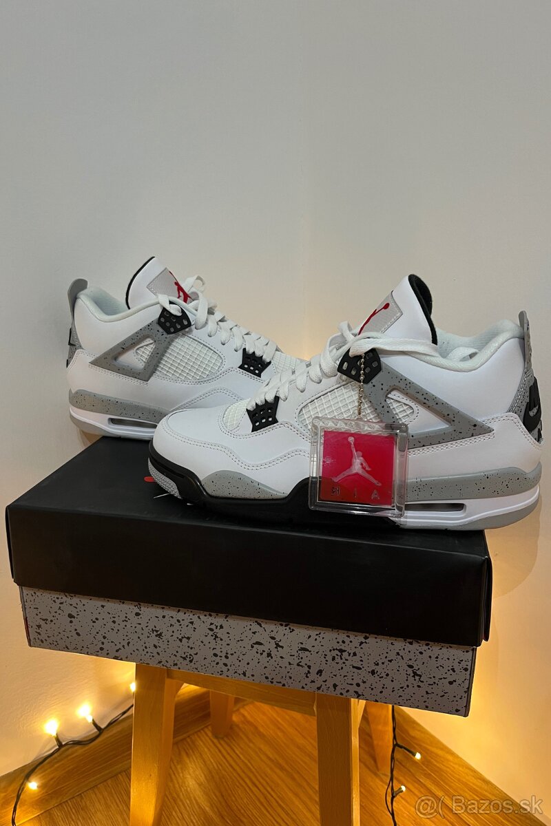 Air Jordan 4 Retro OG "White Cement"