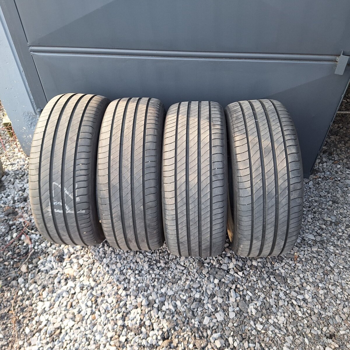 letné pneu 225/45/17 MICHELIN