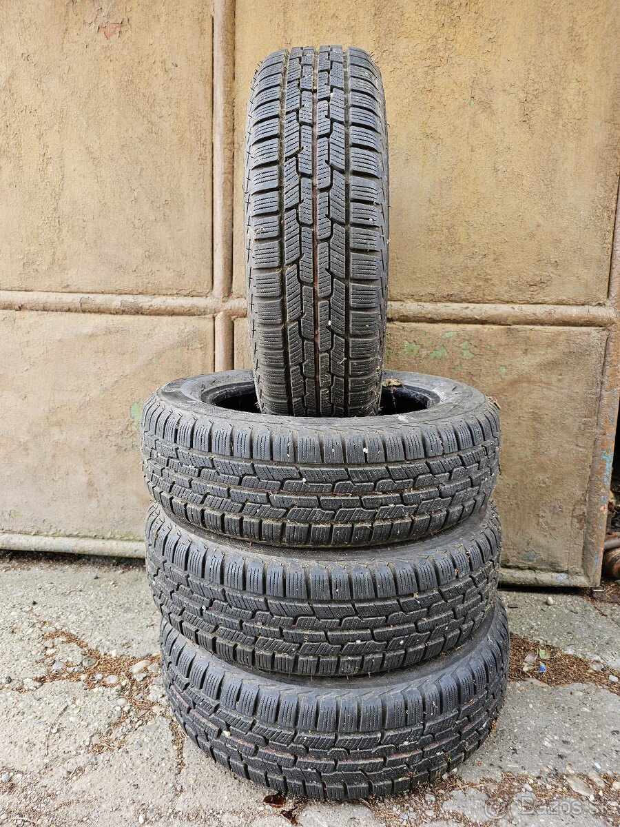 Predám 4-letné pneumatiky Firestone Winterhawk 175/65 R15