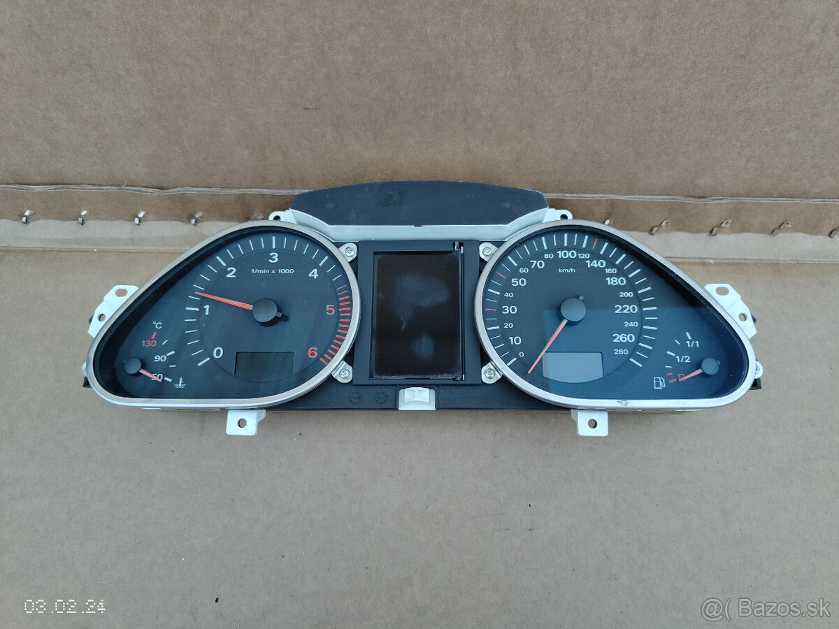 tachometer audi a6 c6 3.0  4F0920900S  85