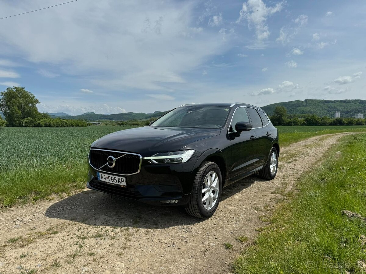 VOLVO XC60 D4 Momentum AT8 AWD