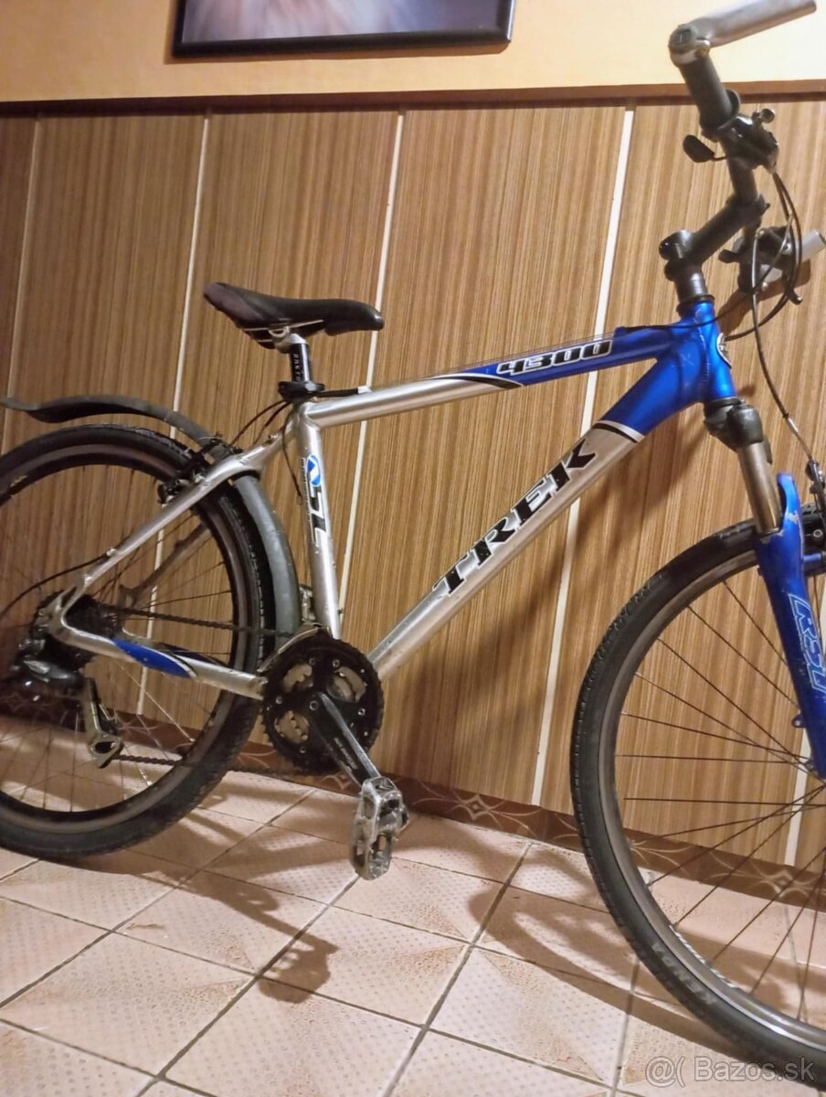 TREK4300