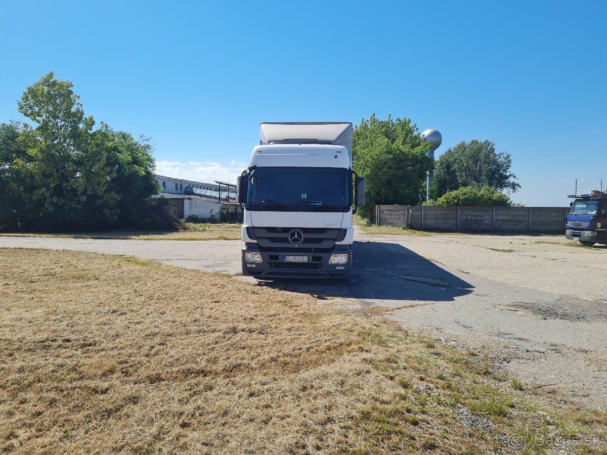 Mercedes Benz Actros MP3 1841mega + Náves kögel