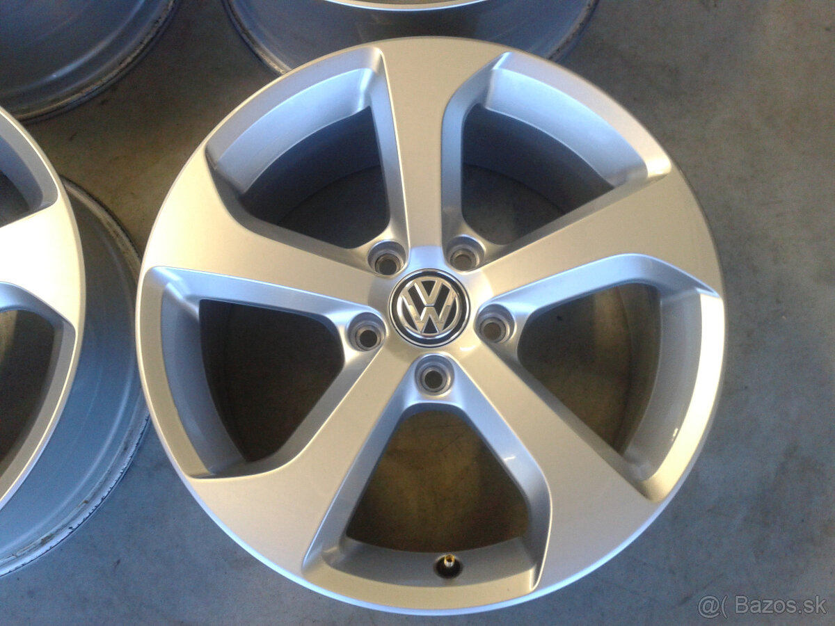 Ponukam ALU 5x112 R17 7,5J ET49 ORIGINAL VOLKSWAGEN GOLF GTI