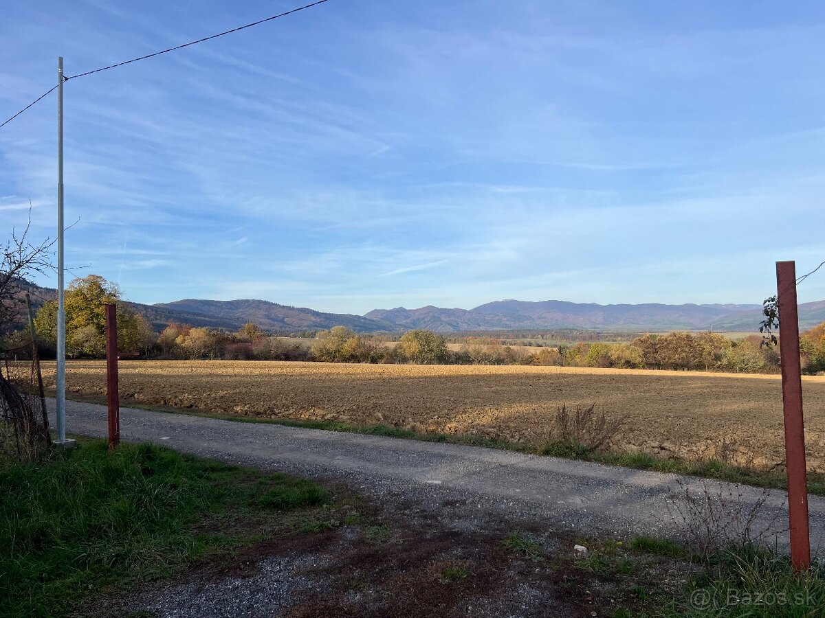 Zahrada,pozemok poruba