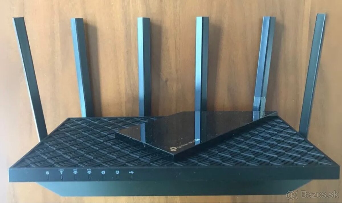 Predám router TP-Link Archer AXE75 Trojpásmový