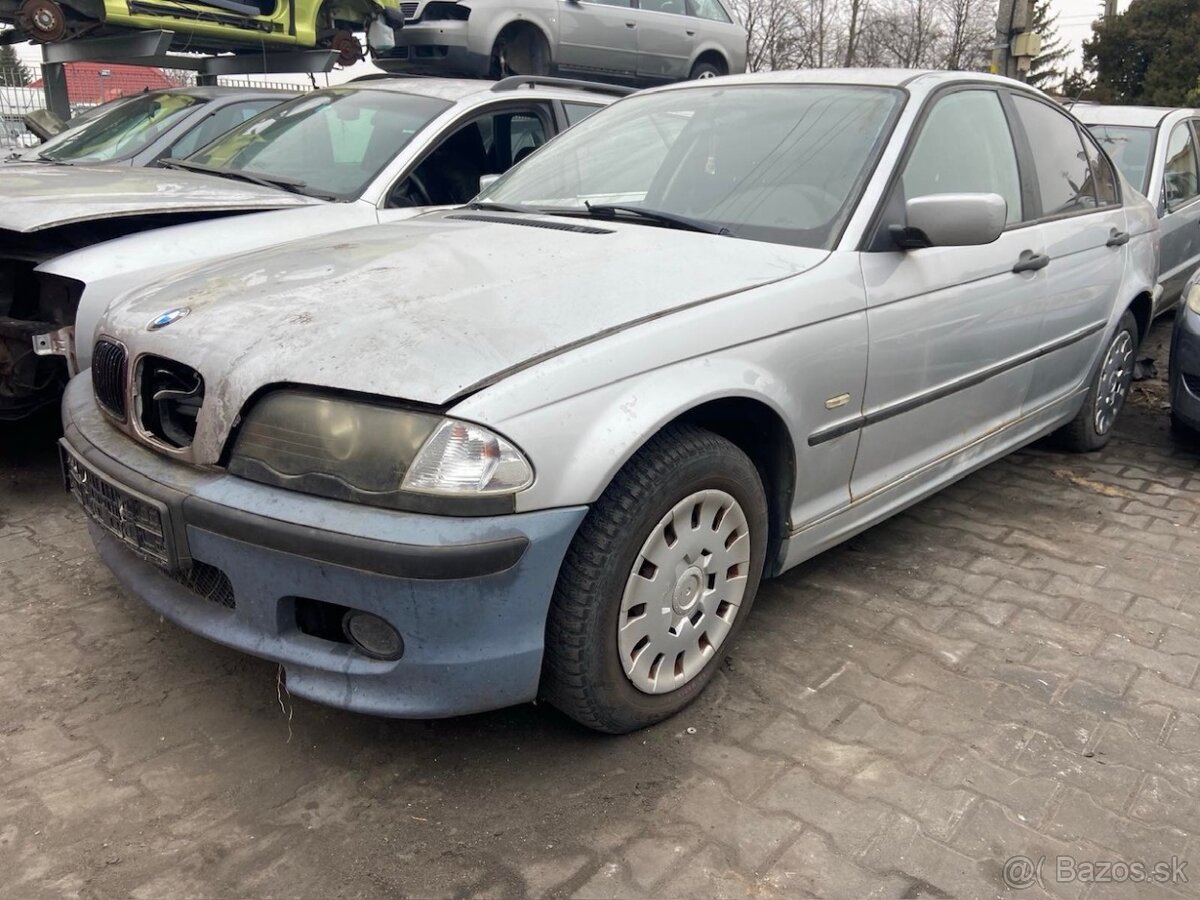 Lacno rozpredám BMW E46 na náhradné diely