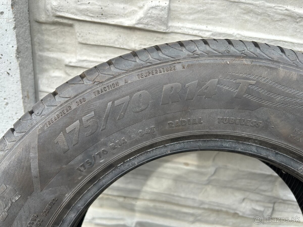 175 / 70 R 14 T