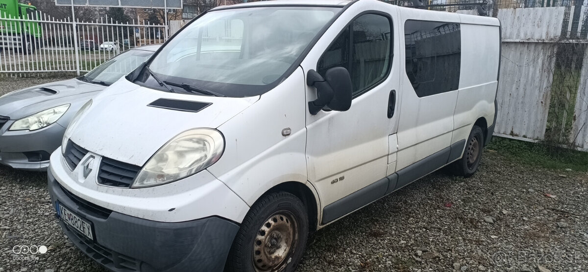 PREDAM RENAULT TRAFIC LONG VADNA SPOJKA