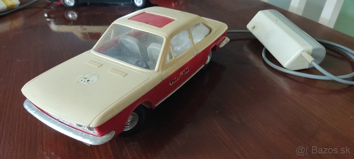 Stará hračka Fiat