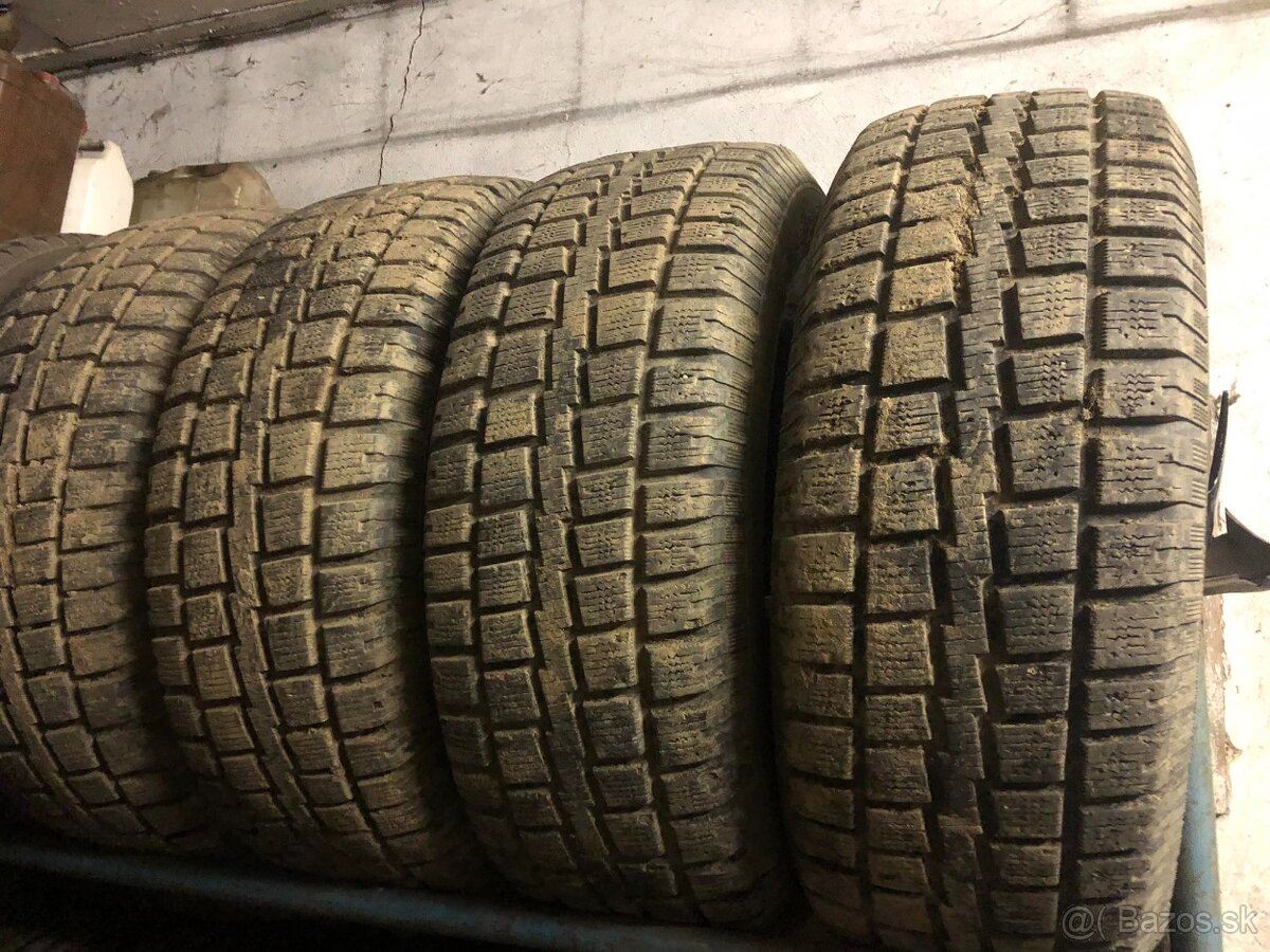 predam pneu 265/70 R17