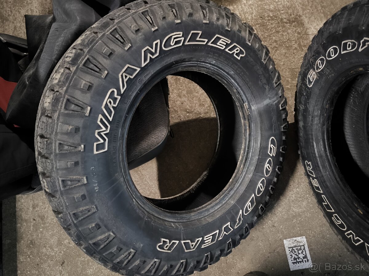 Goodyear Wrangler 235/75 r15