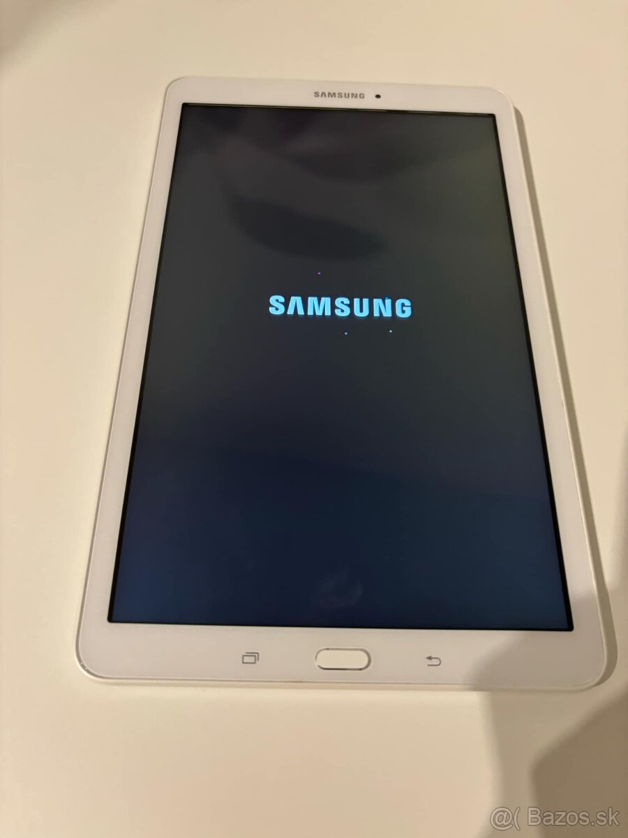 Tablet Samsung Galaxy TAB E, top stav