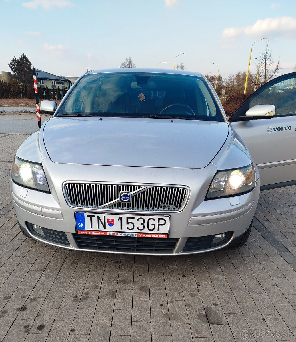 Volvo V50