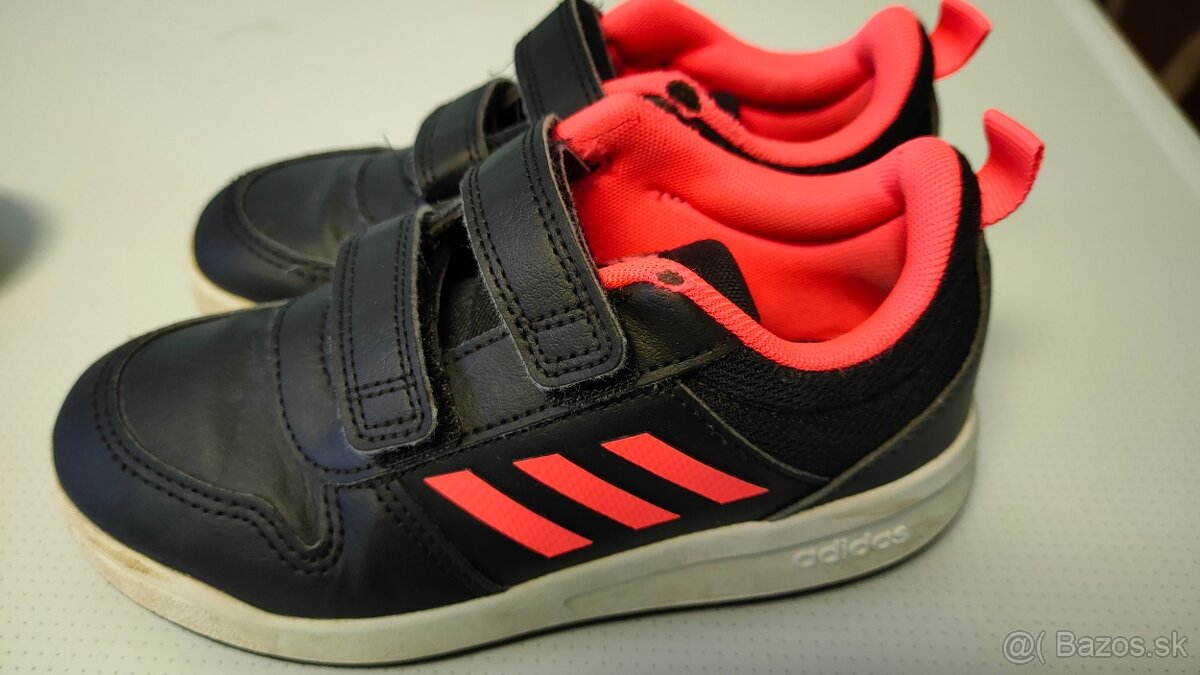 Tenisky Adidas 31