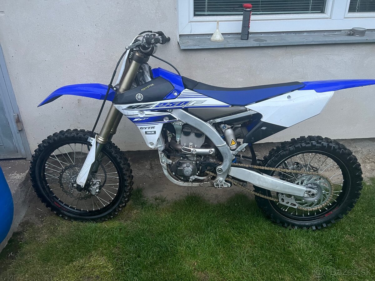 Predám Yamahu yzf 250