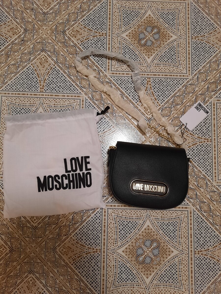 Love Moschino crossbody