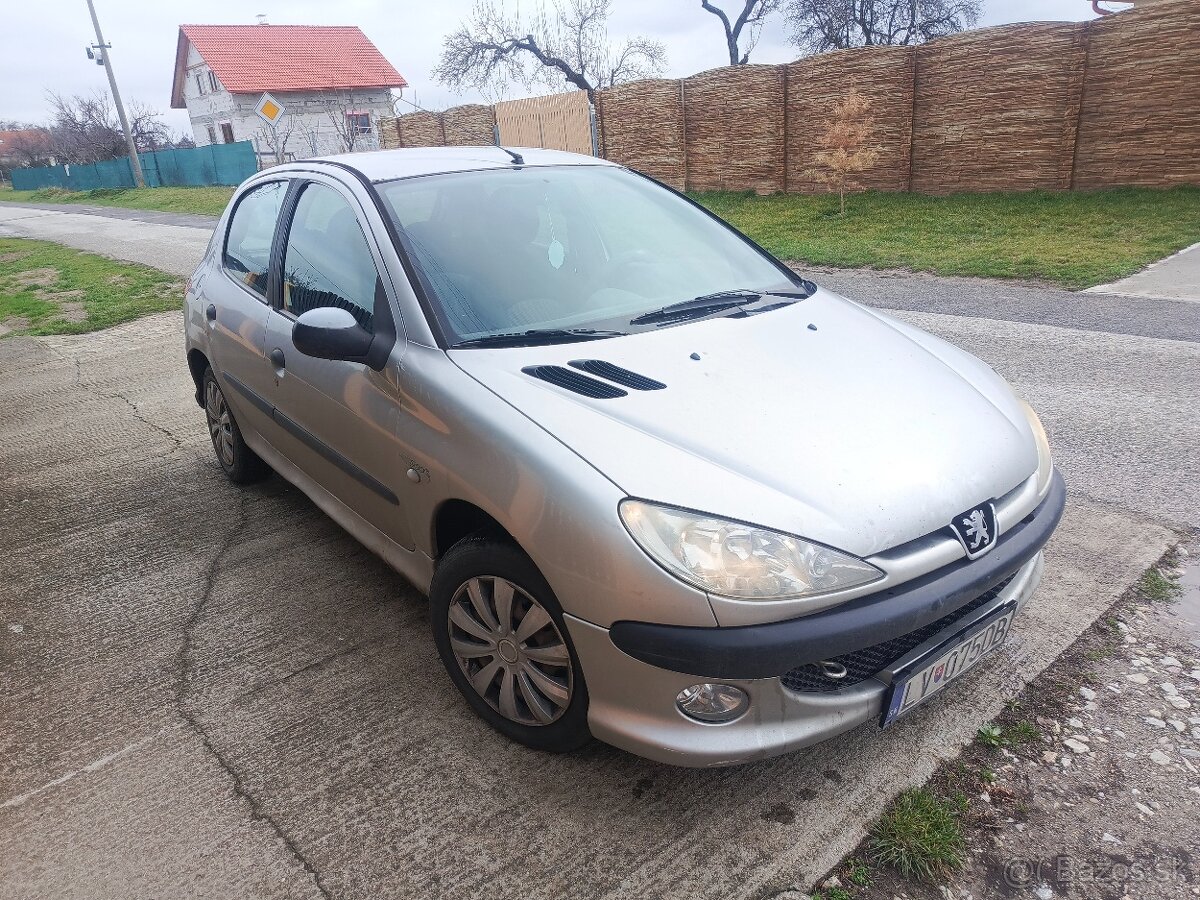 Peugeot 206 1.1i