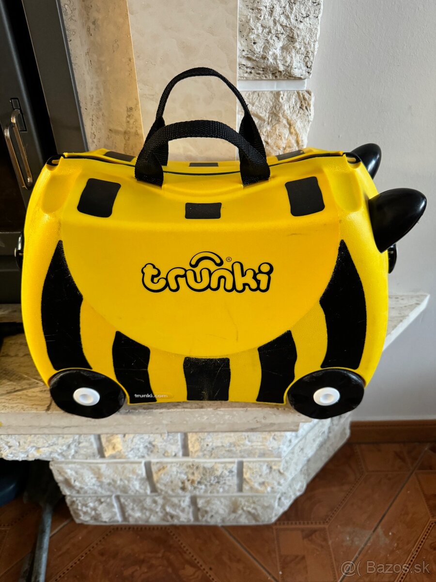 Detský kufor a odrážadlo  Trunki --Včela Bernar