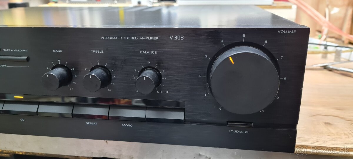 Grundig V 303 zosilnovac