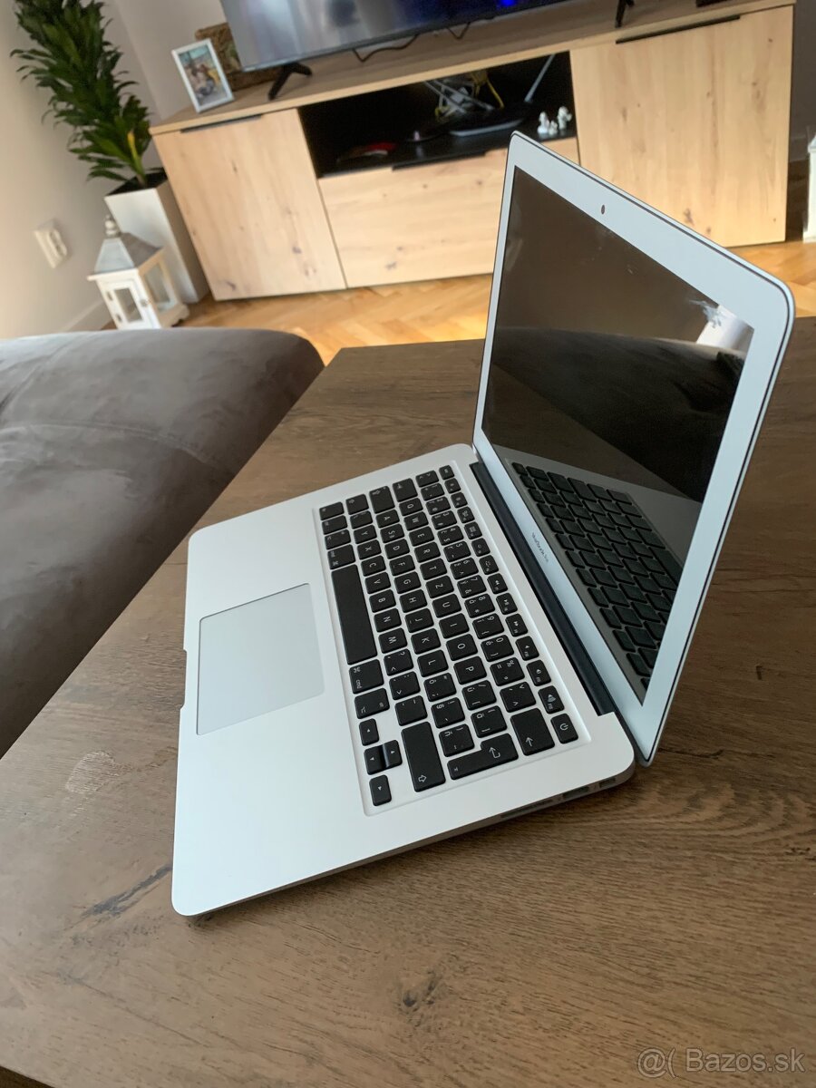 Macbook