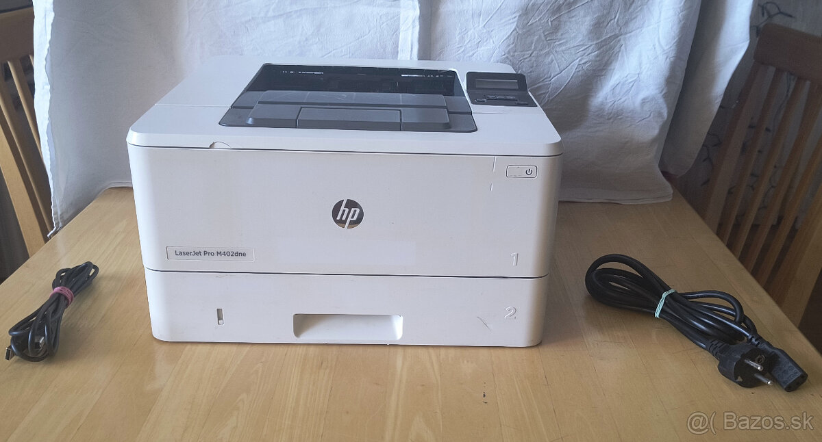 HP LaserJet Pro M402dne + USB kábel