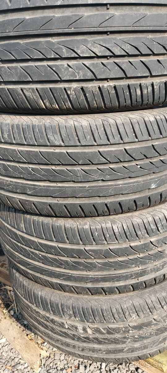 Predam pneumatiky 235/55 R17