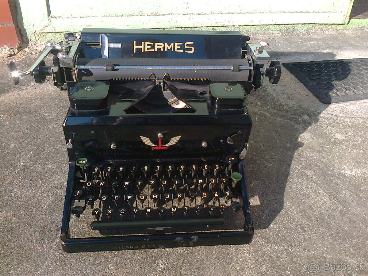 Predám starší písací stroj