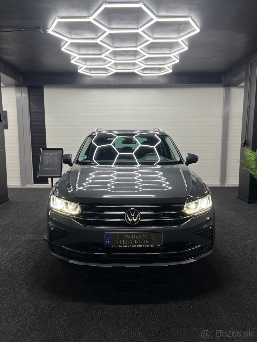 Volkswagen Tiguan 2021 2.0tdi 110kw dsg virtual 1.majiteľ