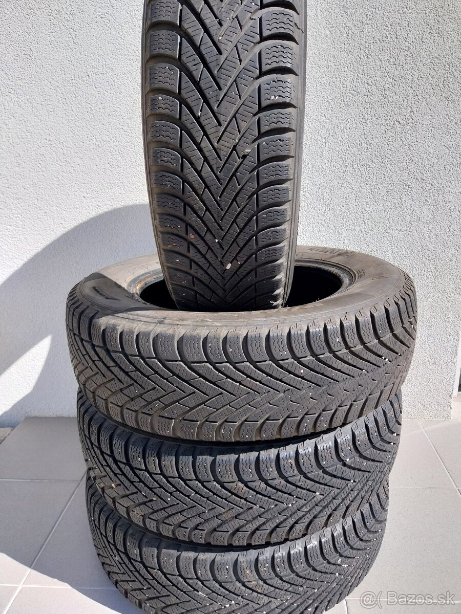 Predám zimné 195 65 15 PIRELLI