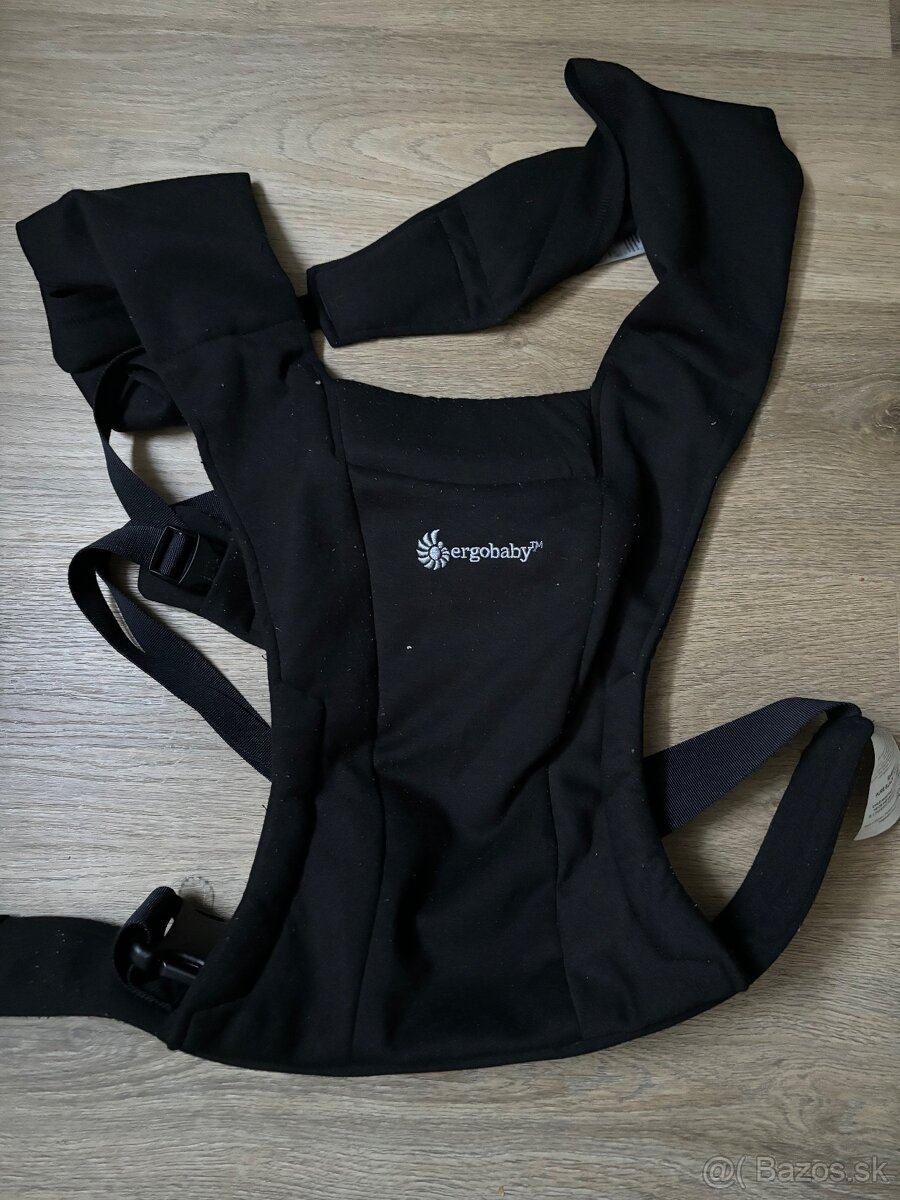 ERGOBABY - NOSIČ EMBRACE - PURE BLACK