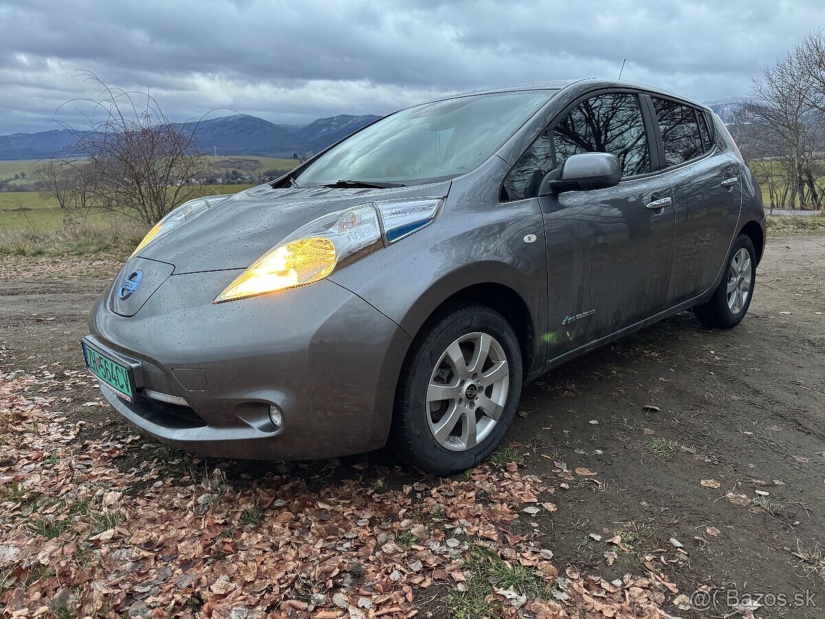 Elektromobil Nissan Leaf 24 11/2017