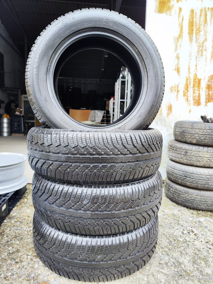 Zimné pneu = SEMPERIT = 235/60 R18 =NOVÉ