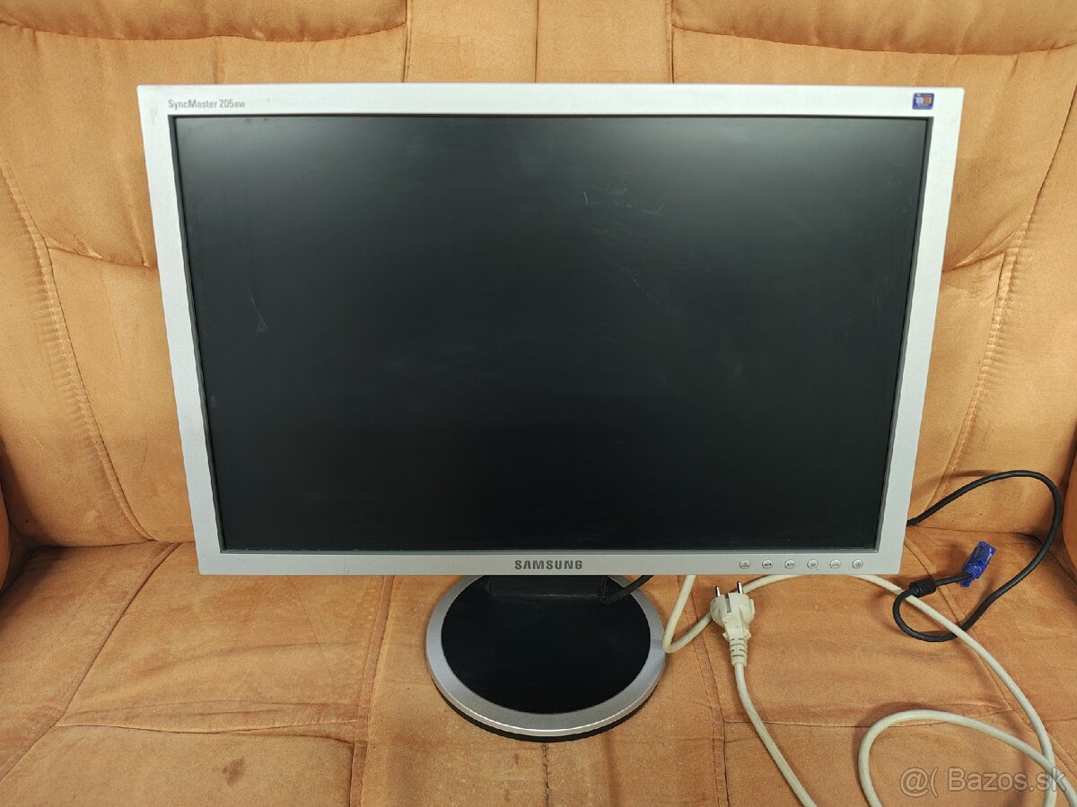 20" Samsung Syncmaster 205bw