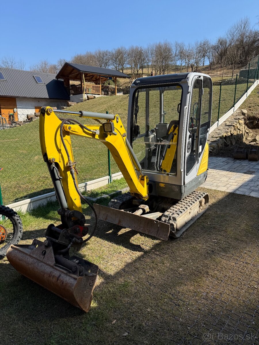 Bager WACKER NEUSON ET16 2017