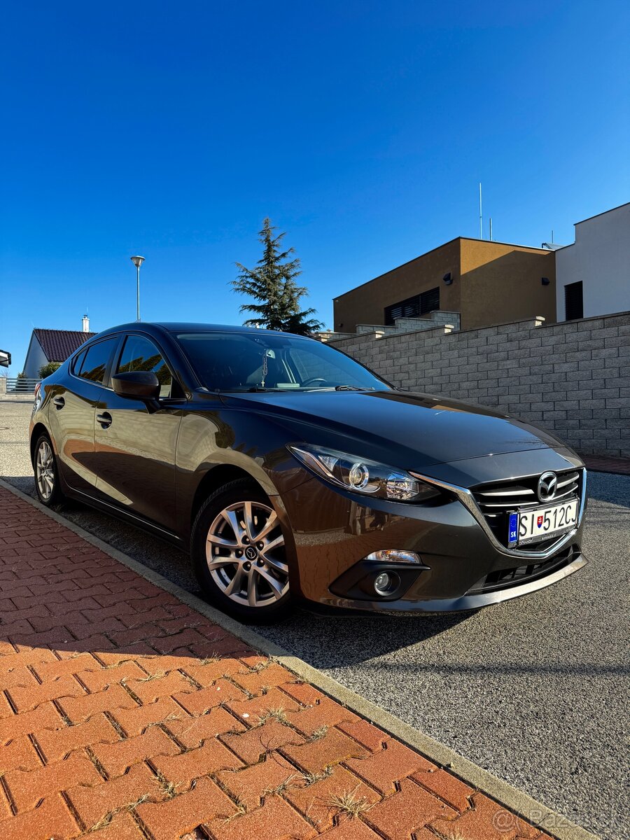 Mazda 3 sedan Skyactiv G