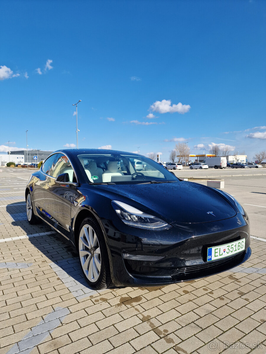 Tesla Model 3, SR+, FSD, ťažné 112tis. km, DPH