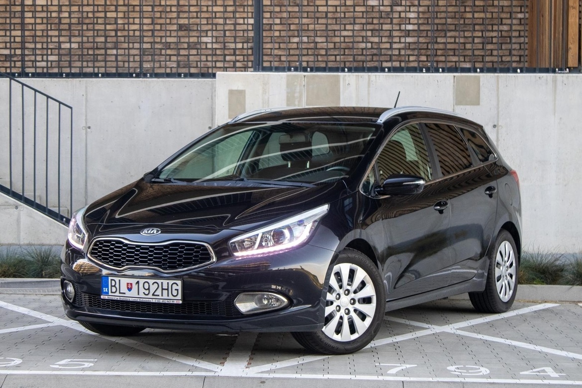 Kia Cee´d SW 1.6 GDI /Silver