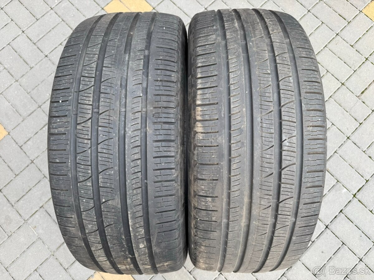 285/45 R22 114H