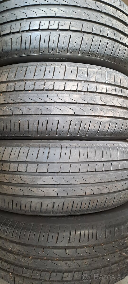 Predám 4ks pekné letné 215/55r17-94W Pirelli